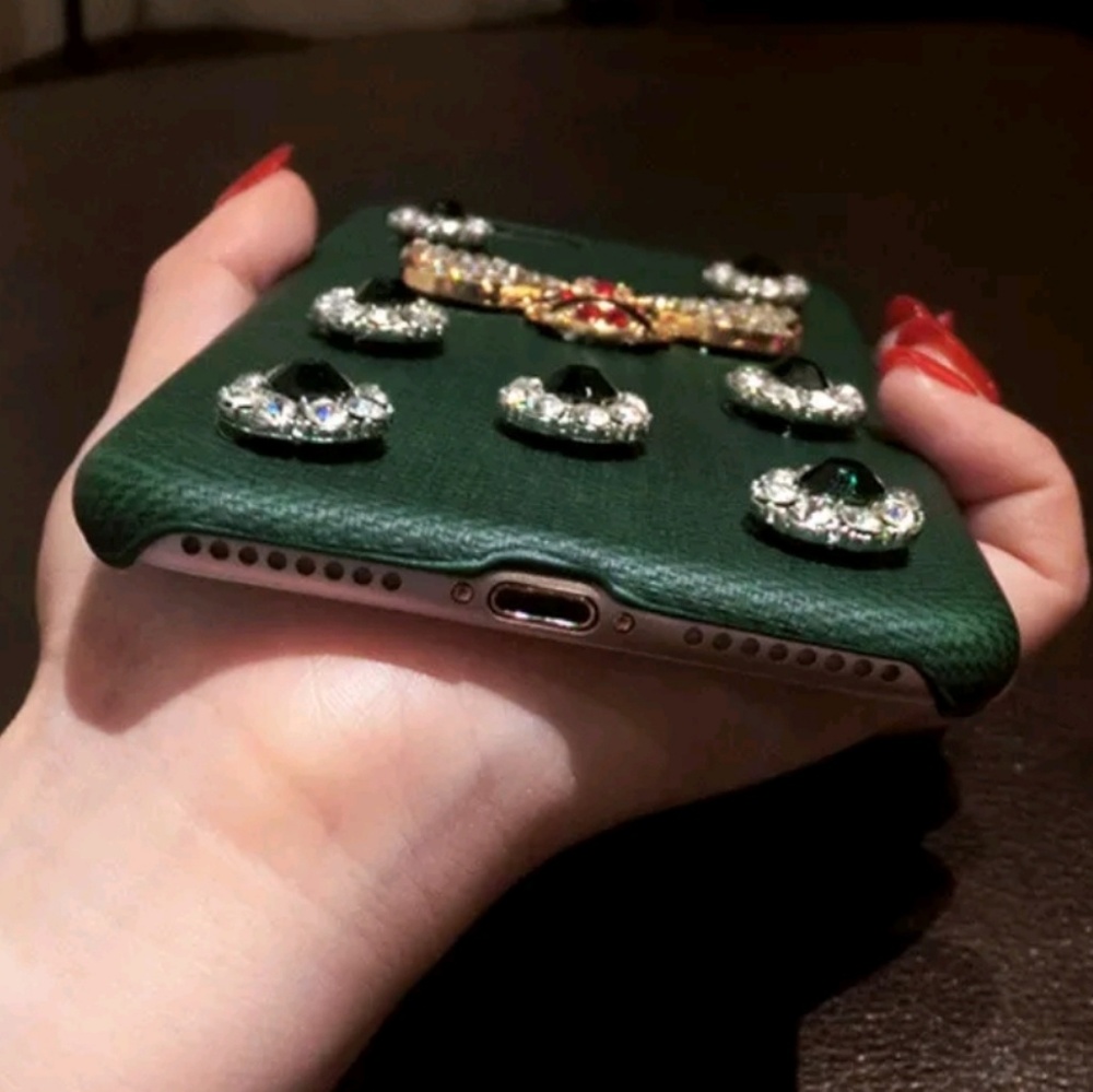 IPHONE 7&8 PLUS Luxury 3D Metal Bee Pearl Case - Picture 3 of 7